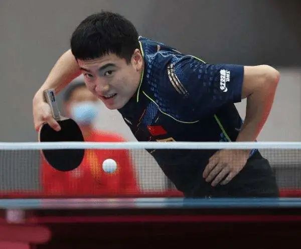 他不仅对自 他不仅对自