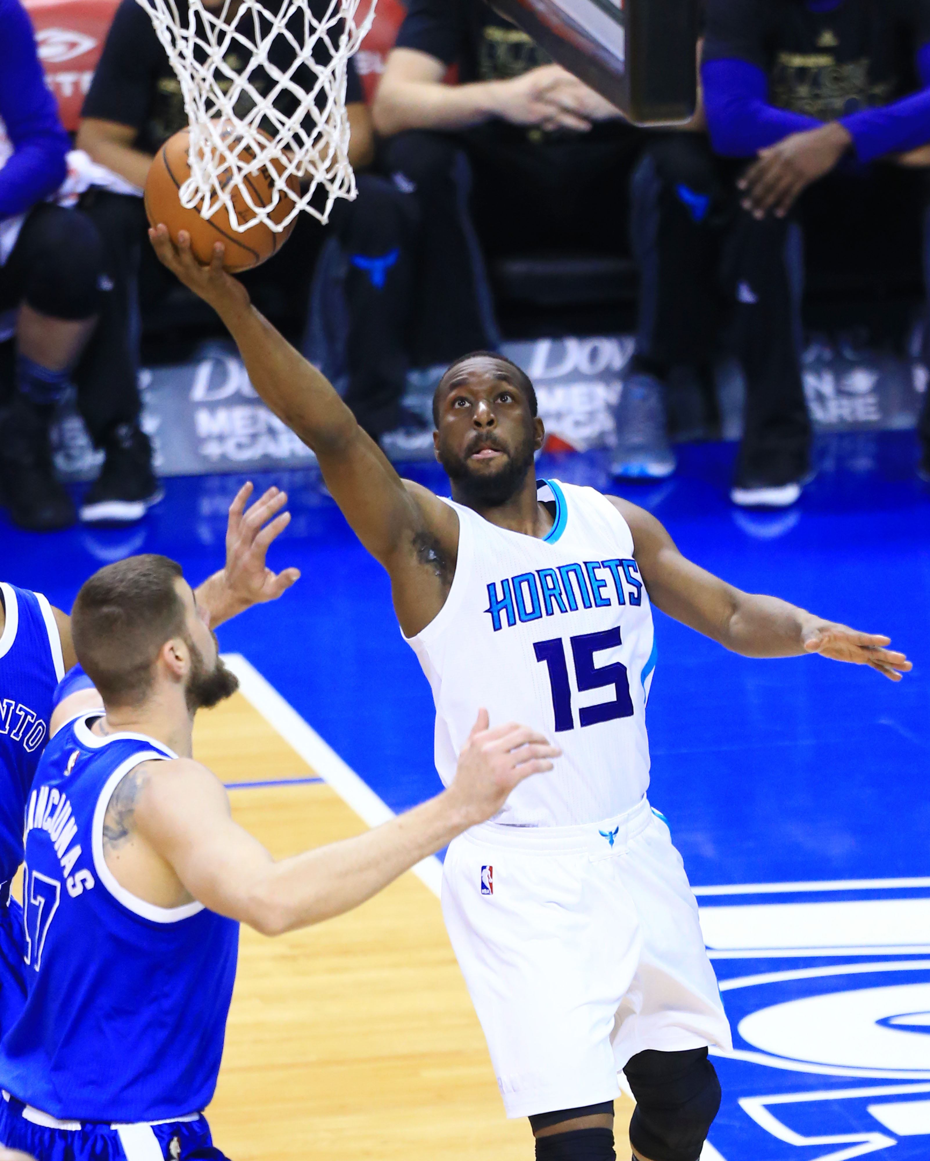 c罗哭了！加时赛射失点球 C罗生涯第二次在欧洲杯罚丢点球.