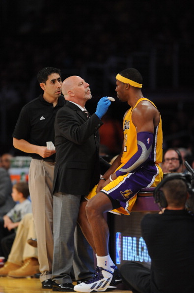 体坛联播｜巴萨各项赛事豪取八连胜，刘炜暂卸新疆男篮教鞭