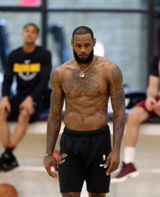 门将与后腰 门将与后腰